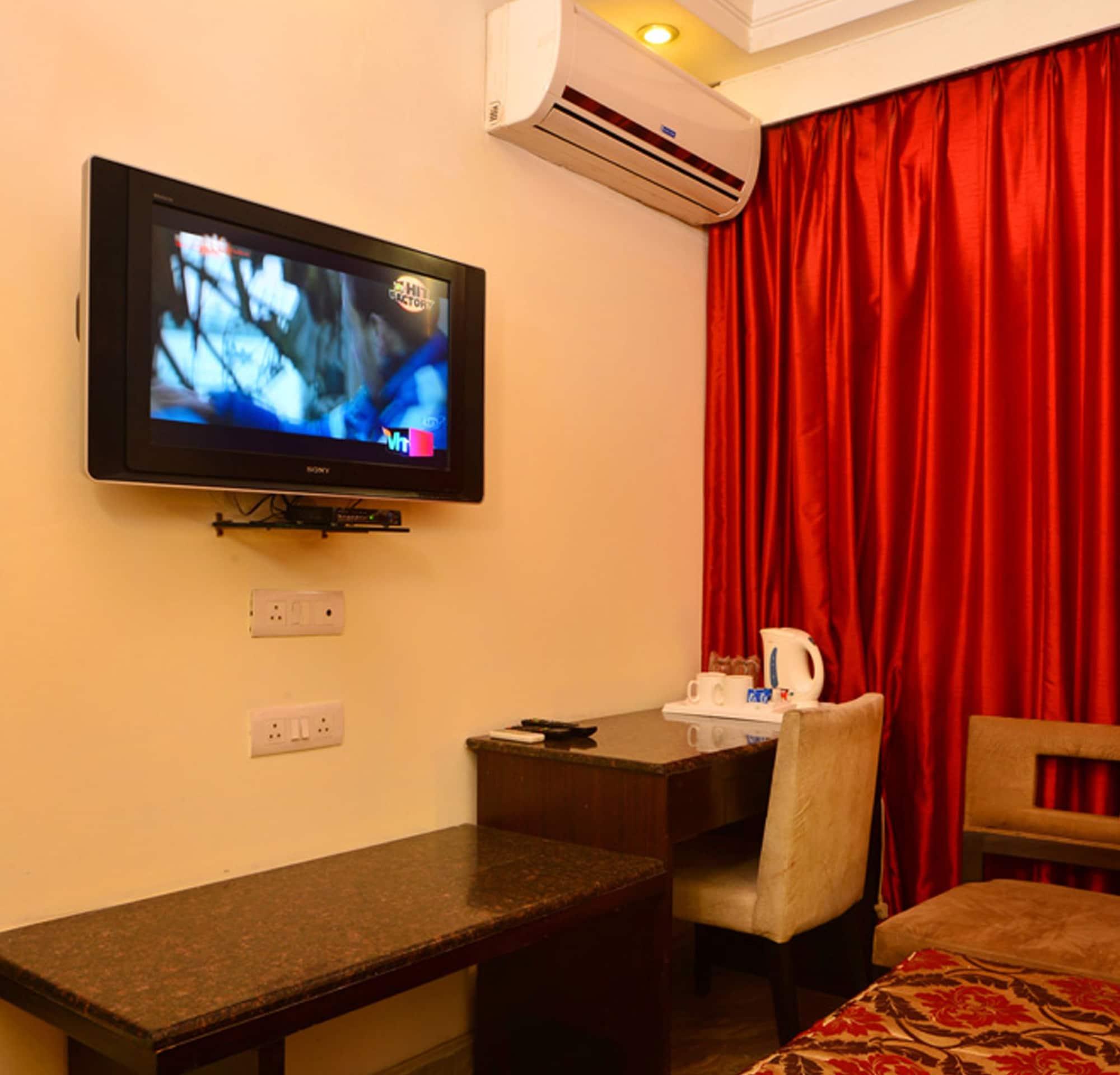 Hotel Shanti Palace West Patel Nagar New Delhi Buitenkant foto