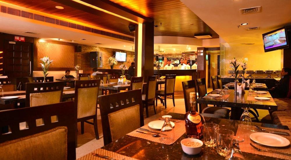 Hotel Shanti Palace West Patel Nagar New Delhi Buitenkant foto